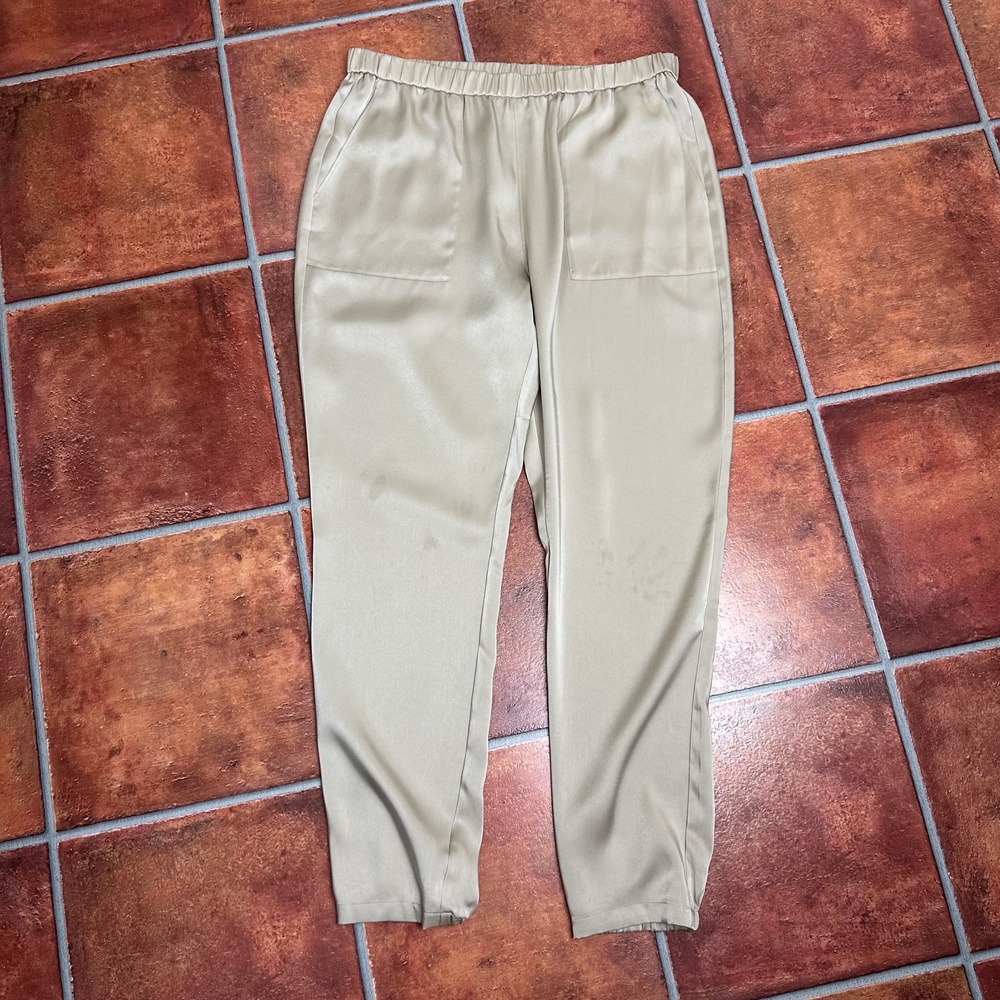 Theory Beige Elastic Waist Jogger Pants